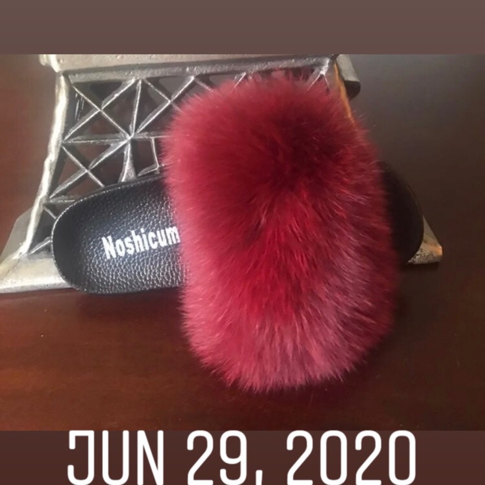 Fur slides - Picture 2 of 4
